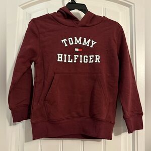 Great Tommy Hilfiger boys size 5 burgundy logo hooded sweatshirt